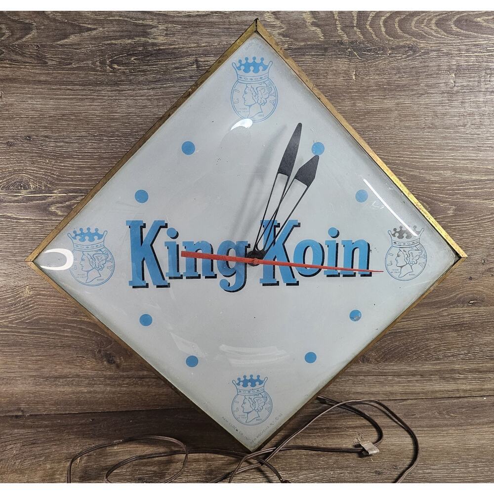 Vintage KING KOIN Clock 1963 Light Up PAM Clock Co. Advertising RARE Glass Front